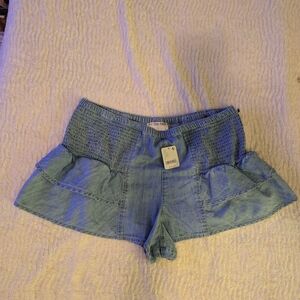 Free People Sky Blue Ruffle Jean Shorts Lightweight NWT Too big 4 Me 🩳